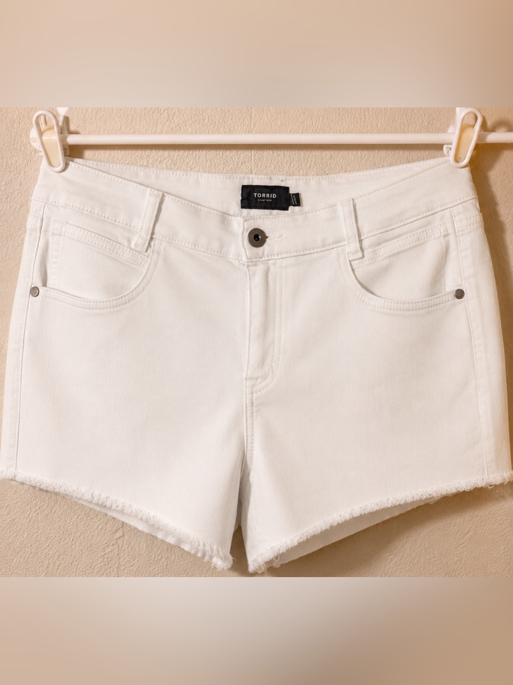 Torrid White Cutoff Shorts size 1